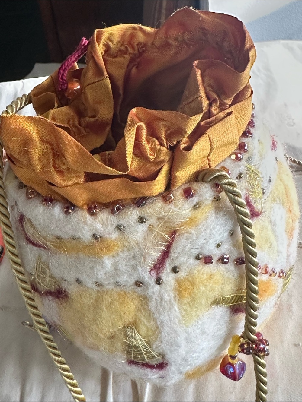 Handmade White & Gold Felt Drawstring Mini Bucket Bag